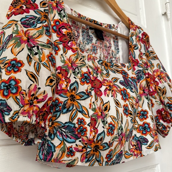 RACHEL ROY FLORAL PUFF SLEEVE CROP TOP - Picture 3 of 9